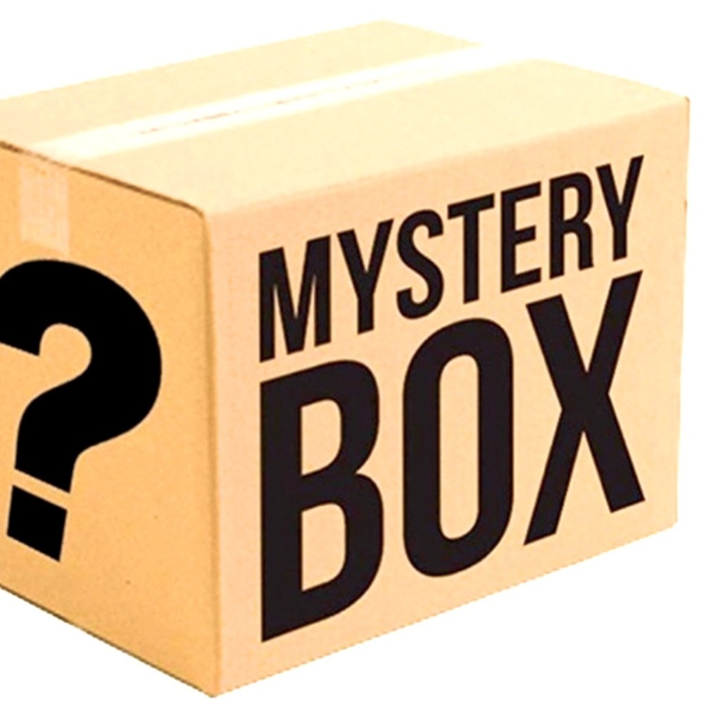 5 Piece Various Women’s Items Mystery Box - Picture 2 of 3